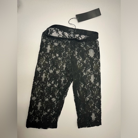 NWT ⚜️🖤⚜️ Costume dept. 🖤 floral sheer shorts size XS - Picture 4 of 15